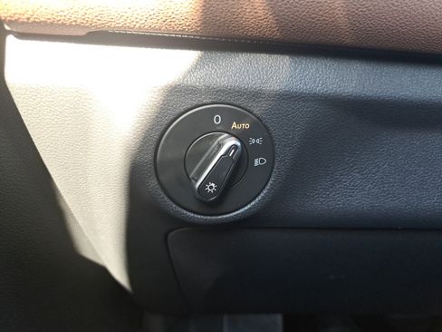 New 2026 Volkswagen Jetta SEL image 25