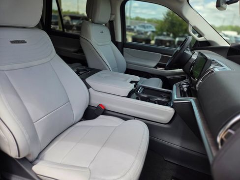 New 2026 Ford Expedition Platinum w/ Platinum Ultimate Package AWD/4WD image 10