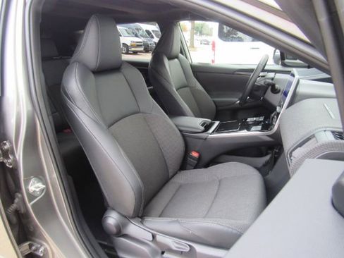 Used 2023 Toyota bZ4X XLE w/ Weather Package image 22