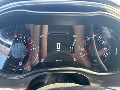 Used 2016 Dodge Challenger SXT w/ Blacktop Package RWD image 13