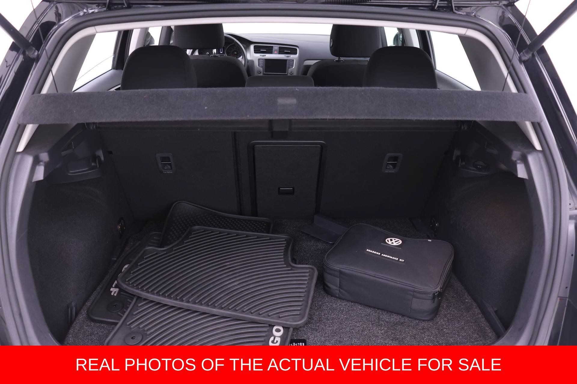 Used 2016 Volkswagen Golf S FWD image 13