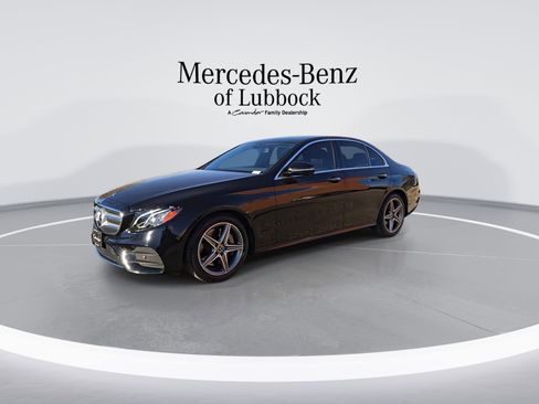 Used 2017 Mercedes-Benz E 300 image 4