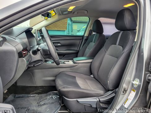 Used 2024 Nissan Sentra SV w/ All-Weather Package image 9