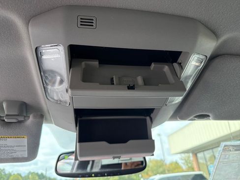 Used 2012 Toyota Tundra 4x4 Double Cab image 33