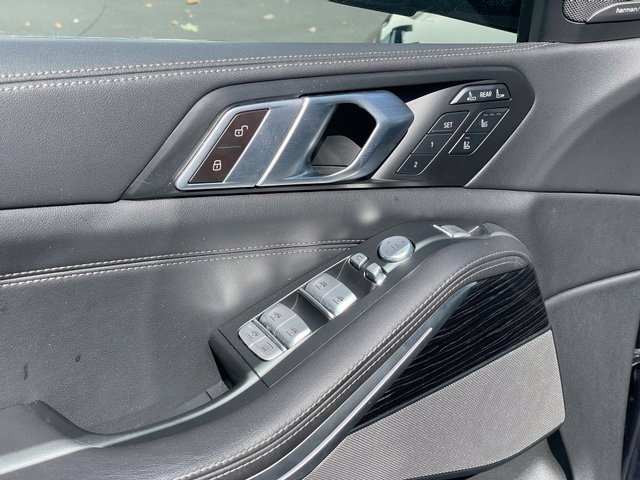 Used 2024 BMW X7 xDrive40i w/ Executive Package AWD/4WD image 13