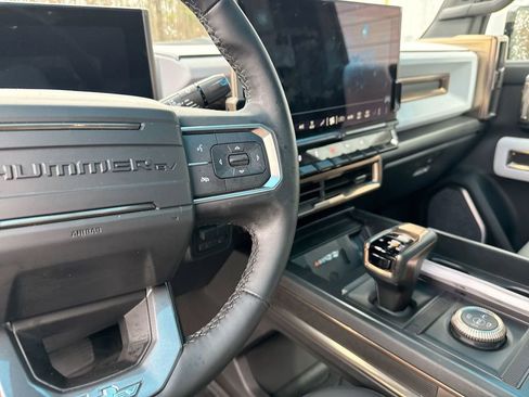 Used 2025 GMC Hummer EV 3X w/ LPO, Cargo Utility Package image 18