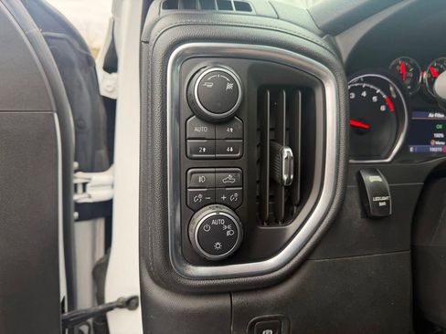 Used 2019 Chevrolet Silverado 1500 RST w/ True North Edition AWD/4WD image 15