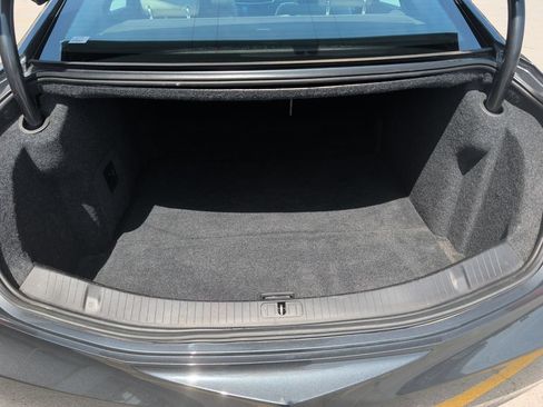 Used 2013 Cadillac XTS Premium AWD/4WD image 22