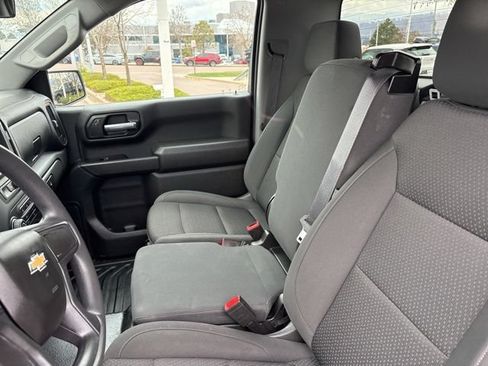 Used 2022 Chevrolet Silverado 1500 W/T w/ WT Value Package AWD/4WD image 12