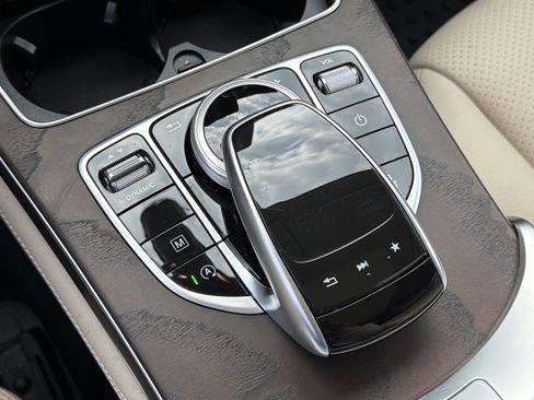 Used 2019 Mercedes-Benz GLC 300 image 31