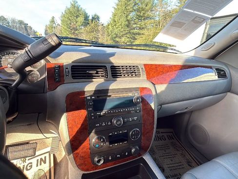 Used 2012 Chevrolet Tahoe LT image 27