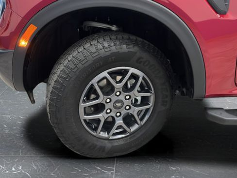 Used 2025 Ford Ranger XLT w/ Equipment Group 301A High AWD/4WD image 33