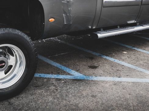 Used 2013 GMC Sierra 3500 Denali image 28