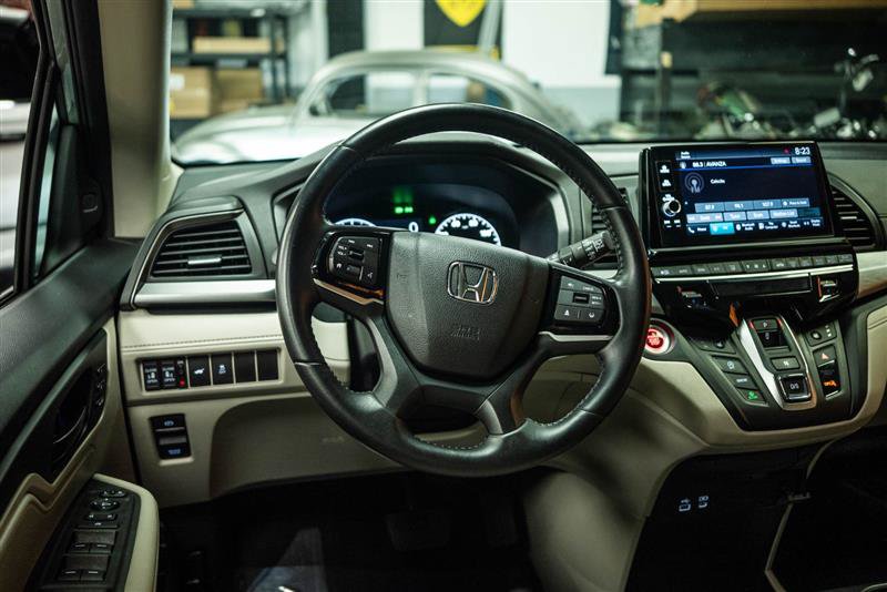 Used 2025 Honda Odyssey EX-L image 16