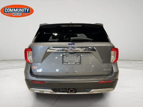 Used 2023 Ford Explorer XLT w/ Equipment Group 202A AWD/4WD image 6