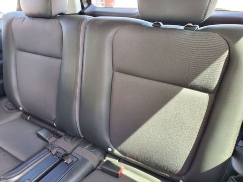 Used 2005 Honda Element EX image 32