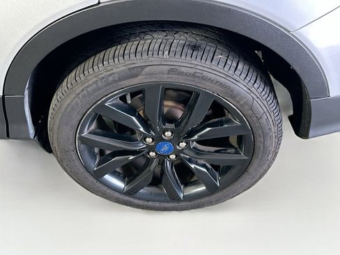 Used 2019 Ford Escape Titanium AWD/4WD image 11