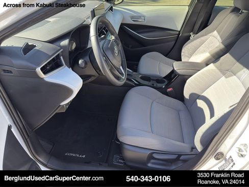 Used 2024 Toyota Corolla SE image 10
