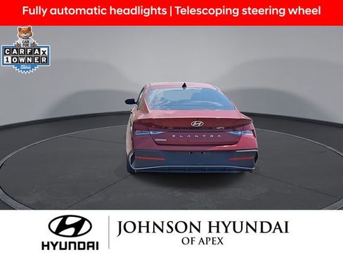 Certified 2024 Hyundai Elantra SEL FWD image 7