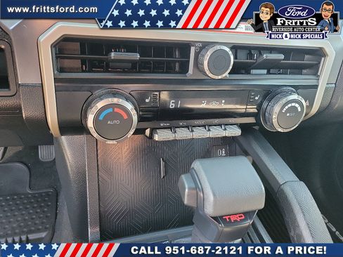 Used 2025 Toyota Tacoma TRD Off-Road AWD/4WD image 9