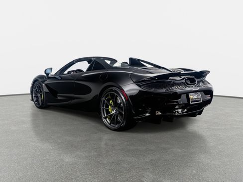 Used 2024 McLaren 750S Spider image 20