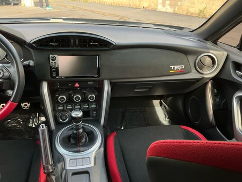 Used 2019 Toyota 86 TRD SE image 15
