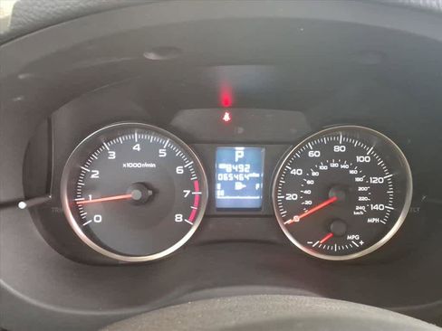 Used 2017 Subaru Crosstrek 2.0i Premium w/ Moonroof Package image 8