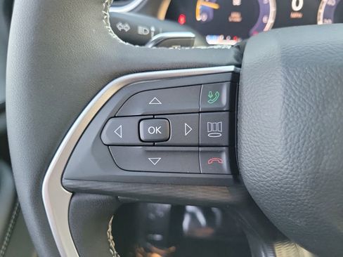 New 2025 Jeep Grand Cherokee L Altitude image 5