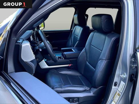 Used 2023 Toyota Tundra Platinum AWD/4WD image 9