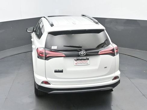 Used 2018 Toyota RAV4 SE w/ Power Extra Value Package FWD image 32