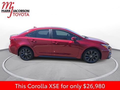 Used 2024 Toyota Corolla XSE FWD image 7