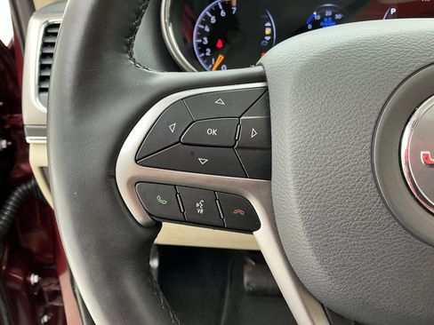 Used 2021 Jeep Grand Cherokee Limited w/ Trailer Tow Group IV image 9