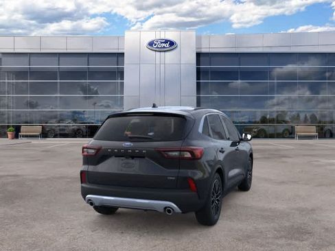 Used 2025 Ford Escape SE FWD image 16