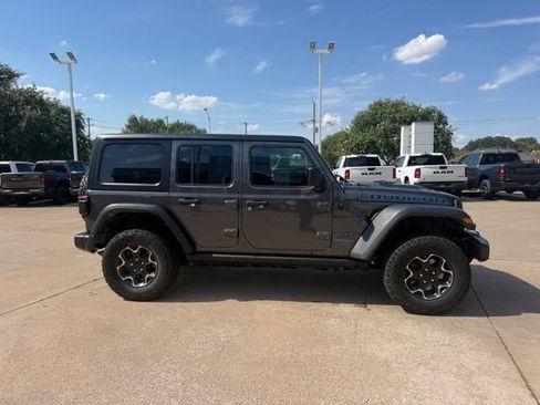 Used 2023 Jeep Wrangler Unlimited Rubicon 4xe w/ Cold Weather Group AWD/4WD image 5
