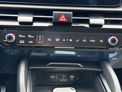 New 2026 Kia Sportage EX AWD/4WD image 16