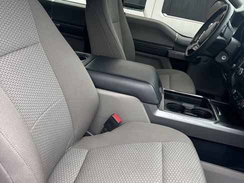 Used 2022 Ford F250 XLT w/ Black Appearance Package image 13