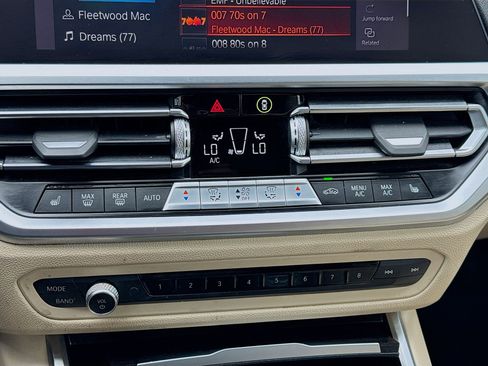 Used 2022 BMW 330i 330i w/ Driving Assistance Package image 12