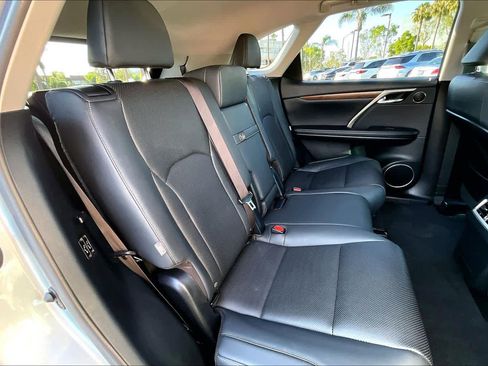 Certified 2022 Lexus RX 350L FWD w/ Premium Package image 19