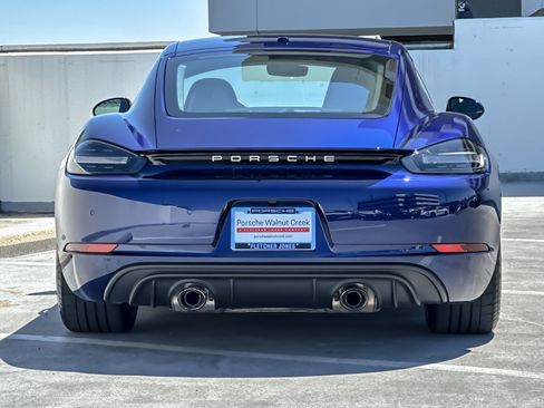 Used 2025 Porsche 718 Cayman GTS RWD image 6