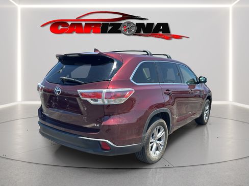 Used 2015 Toyota Highlander Plus FWD image 6