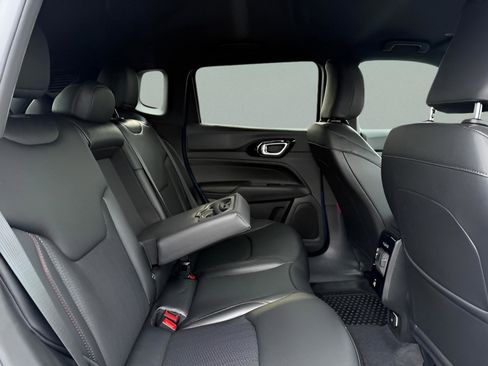 New 2026 Jeep Compass Trailhawk image 12