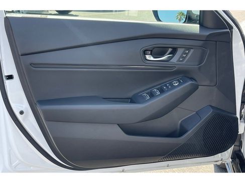 Certified 2025 Honda Accord EX-L image 11