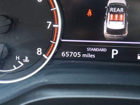 Used 2023 Nissan Rogue SV FWD image 10