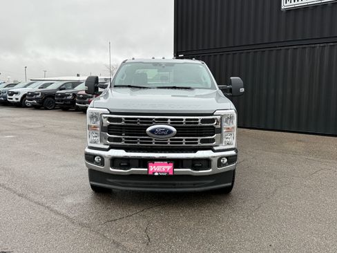 New 2026 Ford F350 XLT image 3