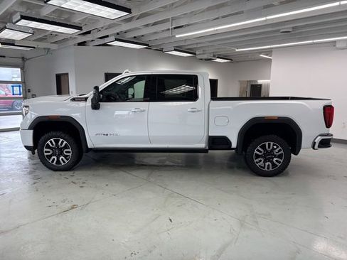 Used 2021 GMC Sierra 2500 AT4 w/ AT4 Premium Plus Package image 8