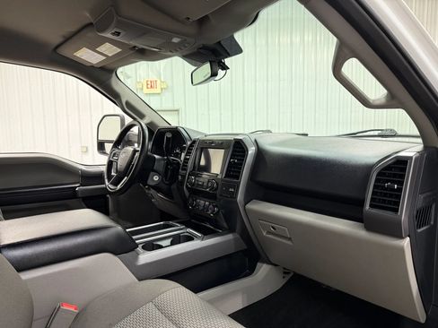 Used 2019 Ford F150 XLT w/ Equipment Group 302A Luxury AWD/4WD image 14