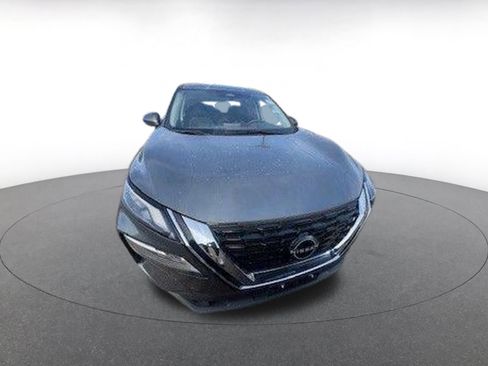 Used 2023 Nissan Rogue SV AWD/4WD image 2