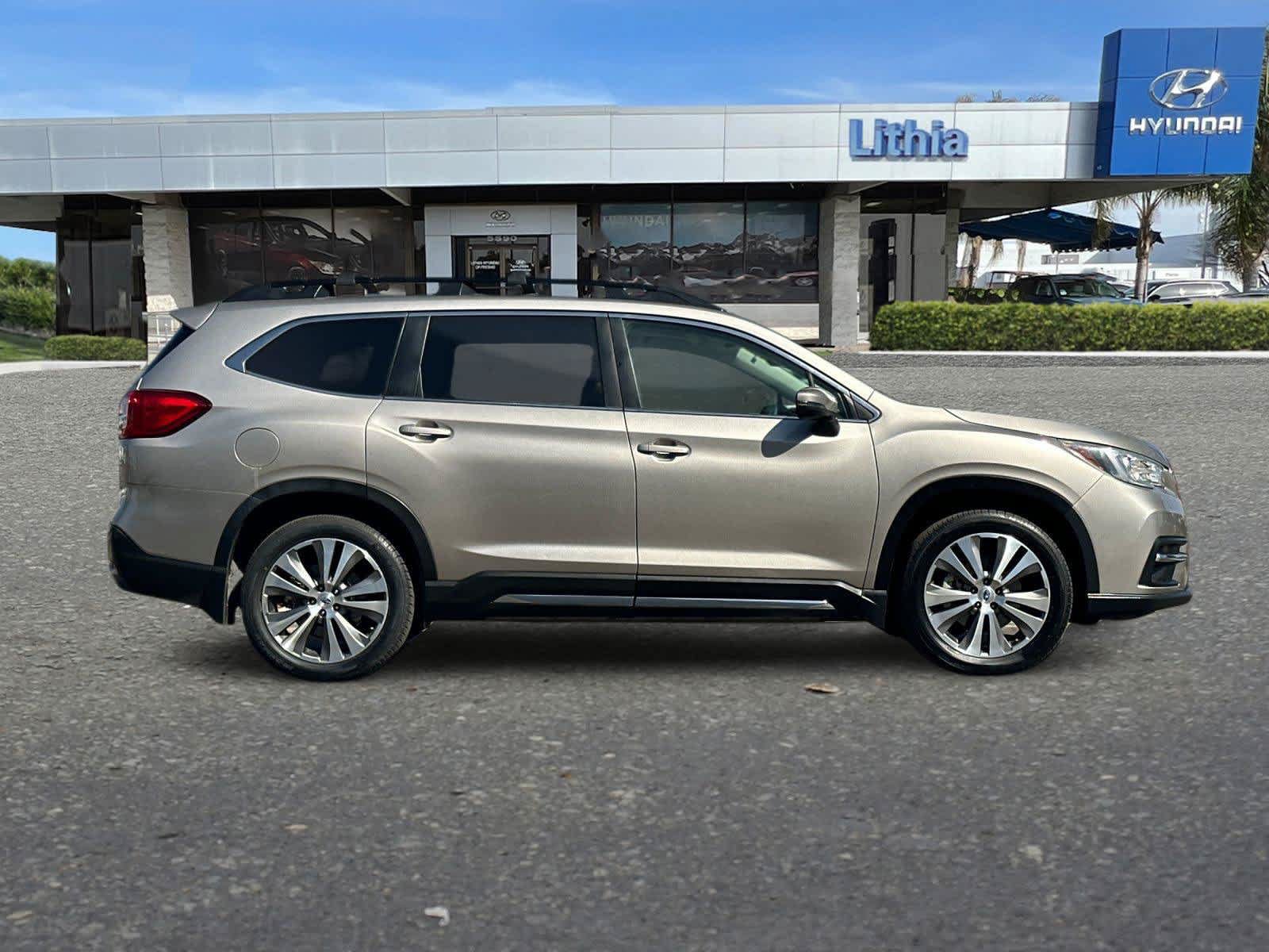 Used 2020 Subaru Ascent Limited w/ Technology Package AWD/4WD image 9