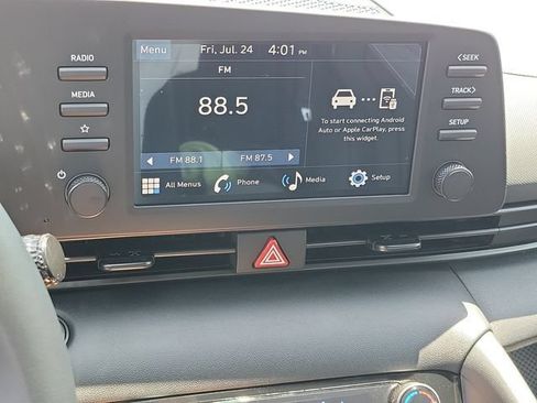 New 2026 Hyundai Elantra SEL Sport FWD image 11