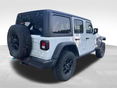 Used 2024 Jeep Wrangler Unlimited AWD/4WD image 7
